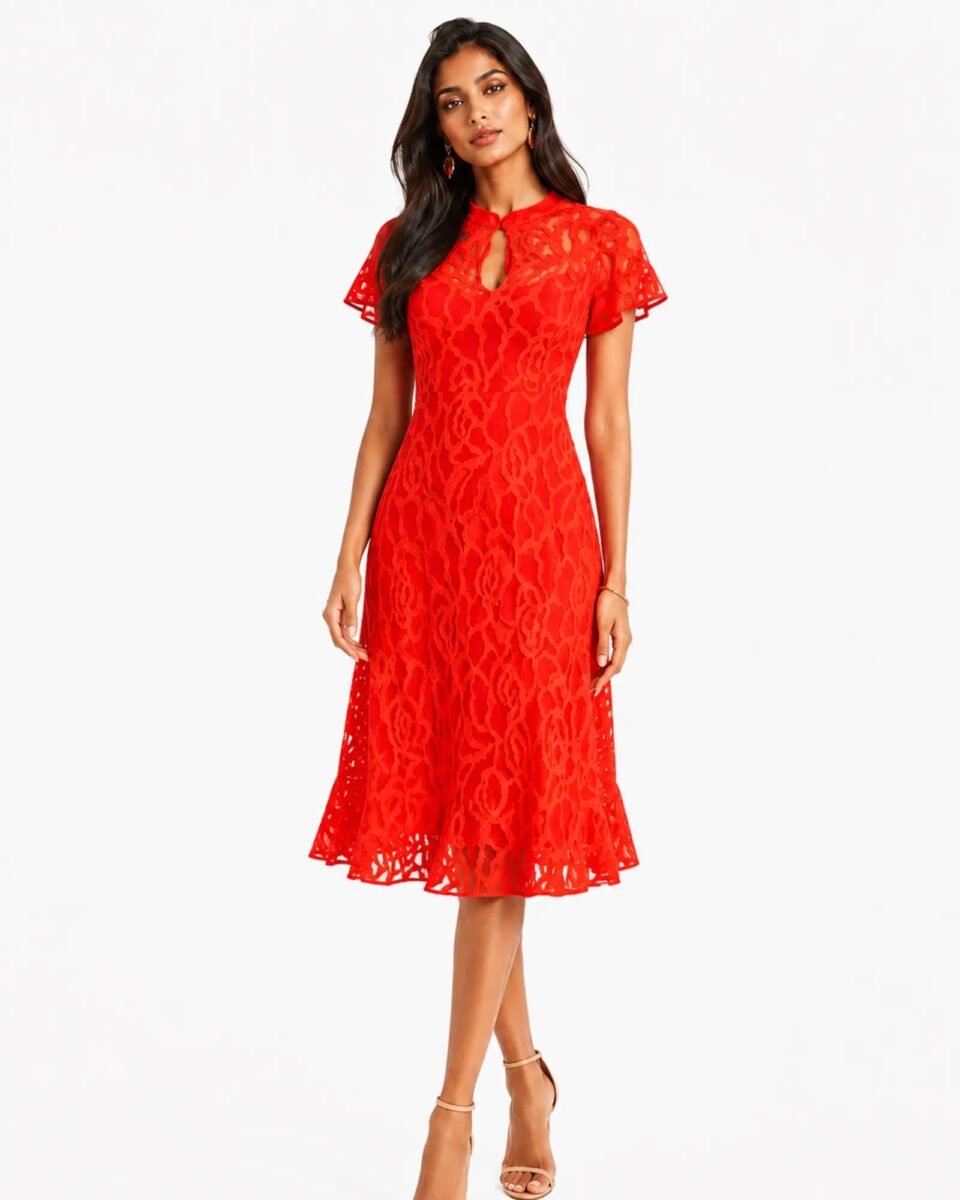 Phase Eight Lulu Floral Lace Midi Φόρεμα κόκκινο φορεμένο σε μοντέλο με nude πέδιλα