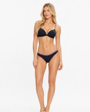 Tommy Hilfiger σκούρο μπλε bikini slip φορεμένο σε μοντέλο μπροστινή όψη