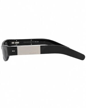 Πλαϊνή όψη Gucci GG1635S 003 μαύρων γυαλιών ηλίου με ασημί βραχίονα