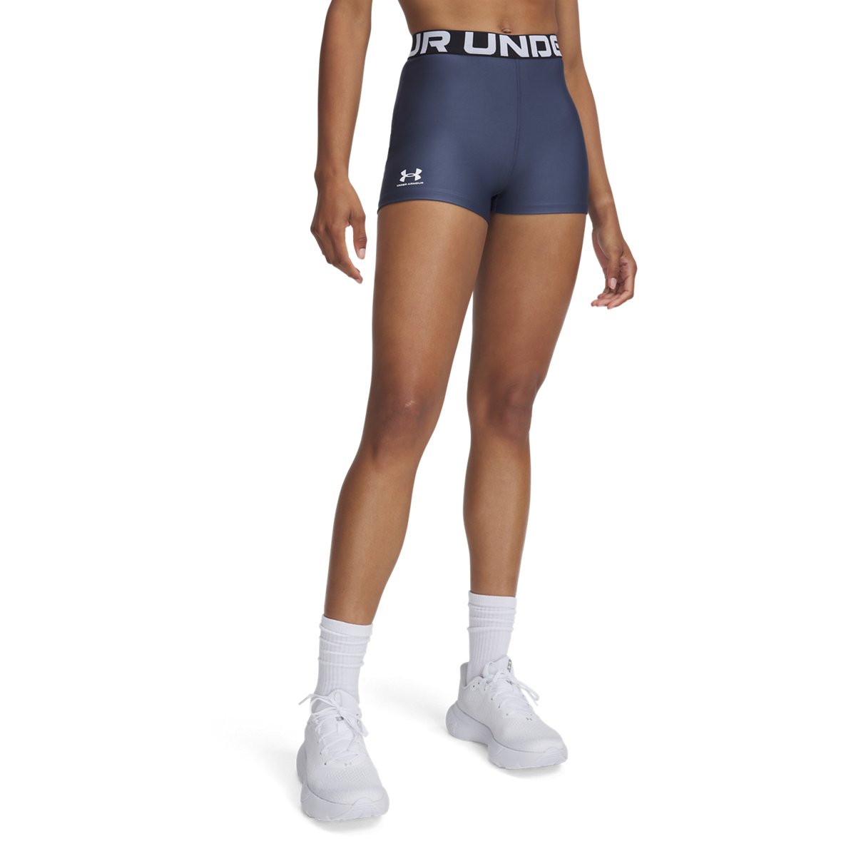 Under Armour HeatGear Authentics Shorty γυναικείο compression σορτς σε navy μπλε χρώμα, μπροστινή όψη σε μοντέλο.
