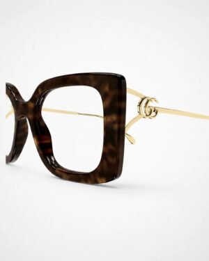 Λεπτομέρεια Gucci GG1567O 002 με χρυσό GG λογότυπο